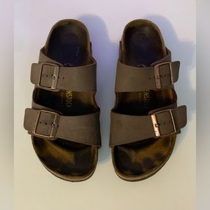 Birkenstock Women’s Arizona Two Strap Brown Leather Sandals Size 39